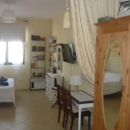 Las Buganvillas 65 Bed & Breakfast